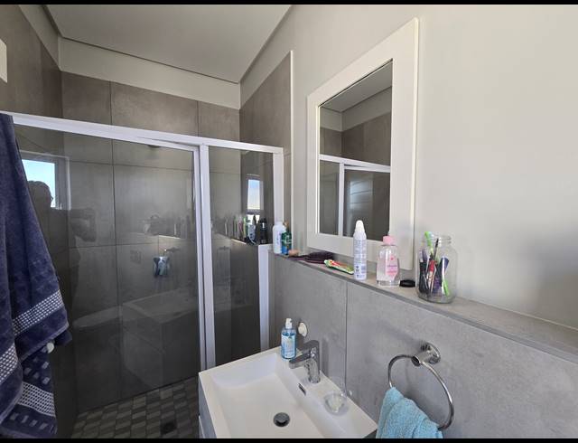 2 BEDROOM APARTMENT TO LET IN MANOR ESTATES